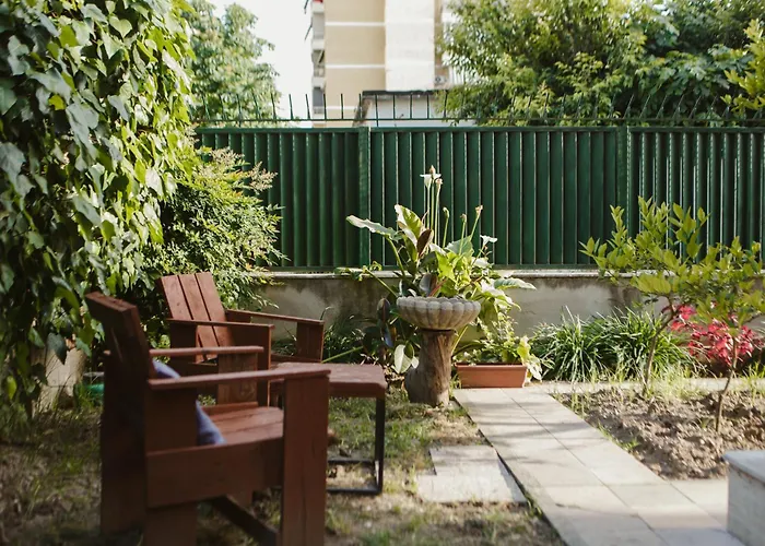 Rare With Private Parking & Garden Appartamento *
